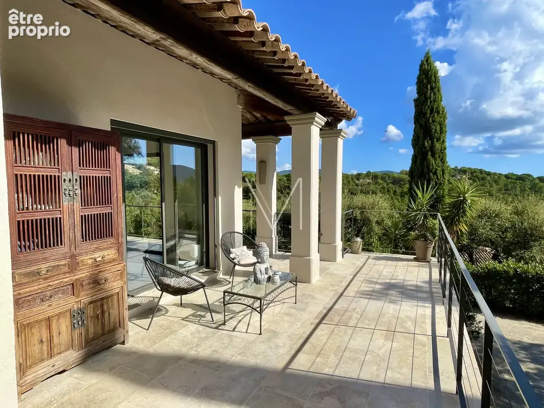 Belle propriété - position dominante - vue dégagée - au calme - proche du centre - photo 10