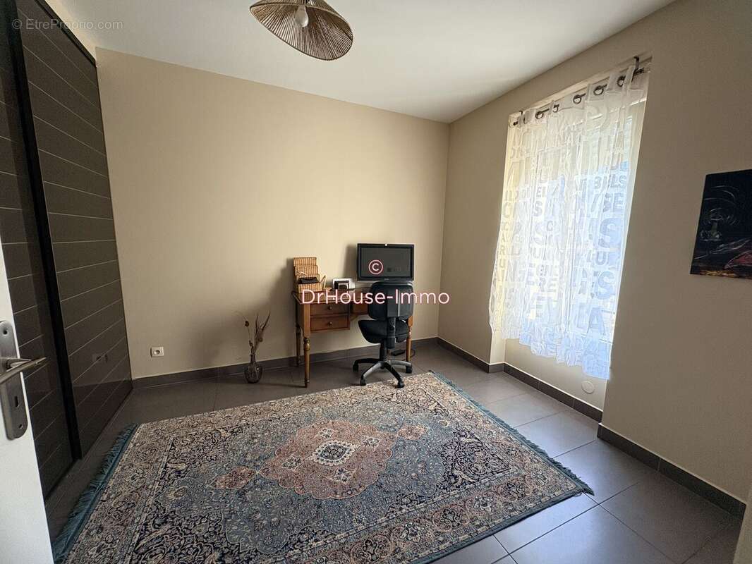 Maison à MANTES-LA-JOLIE