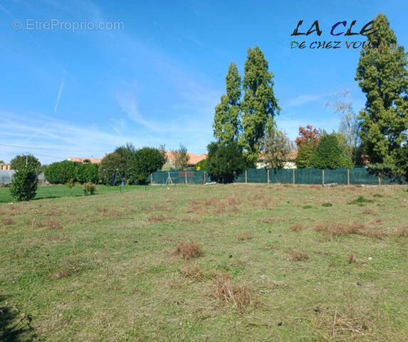 Terrain à FONTAINES