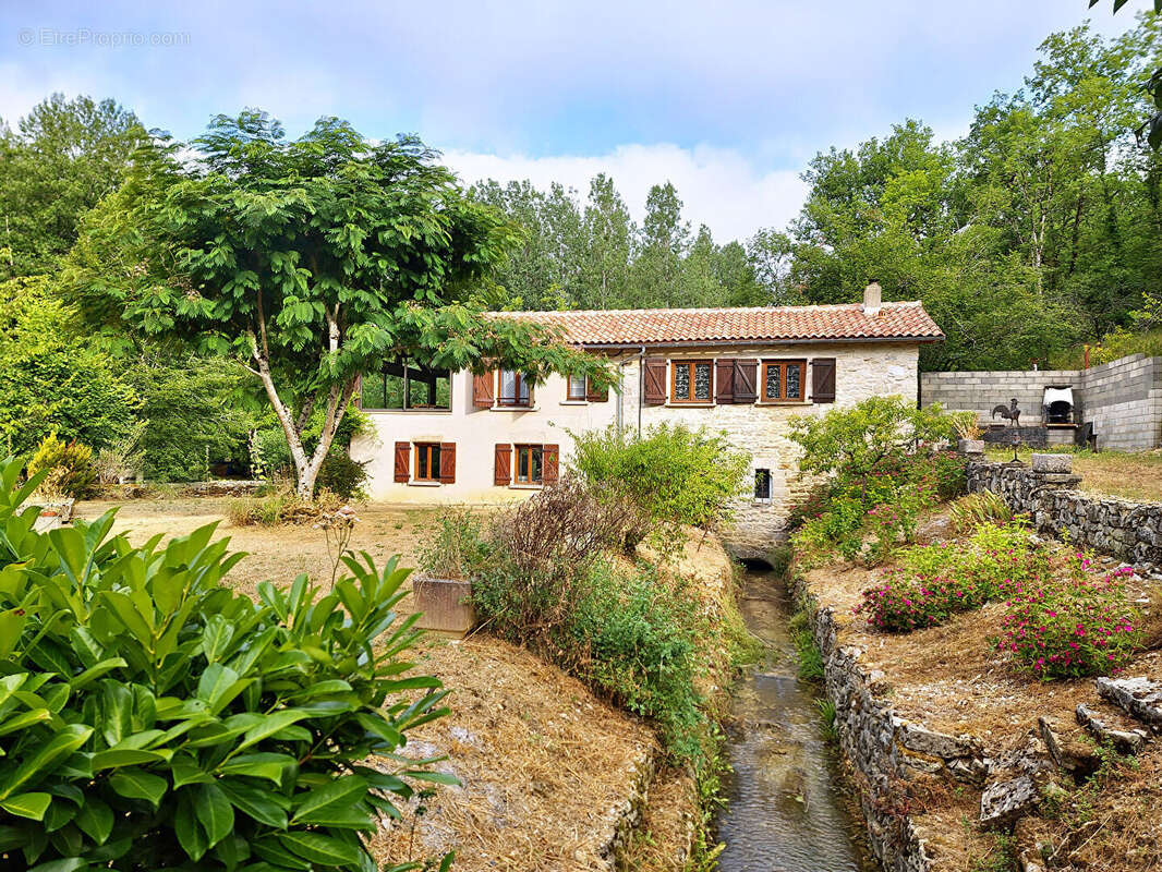 Moulin au calme, à Ginals - photo 3