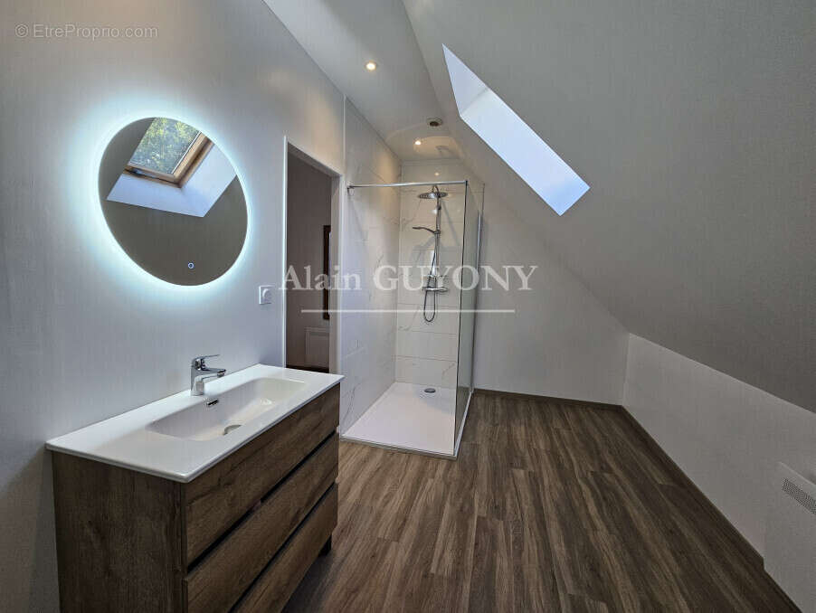 Maison à PONT-L&#039;EVEQUE