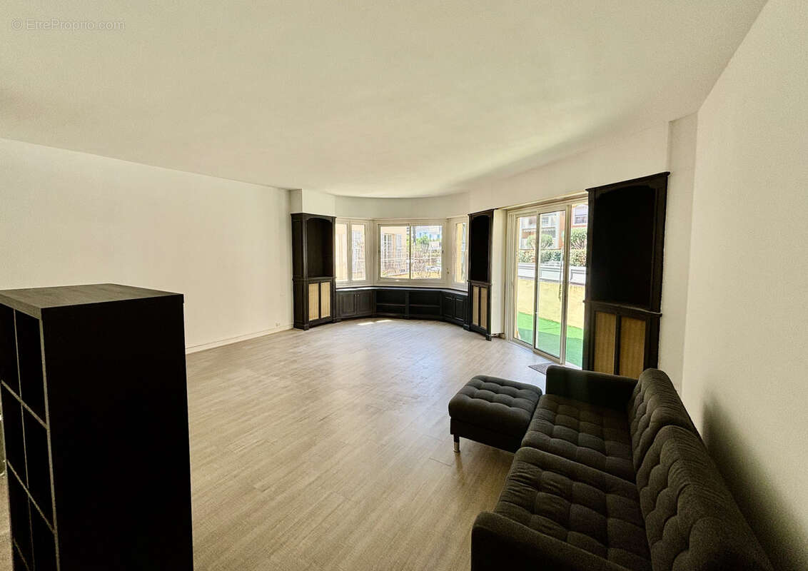 Appartement à BEAULIEU-SUR-MER