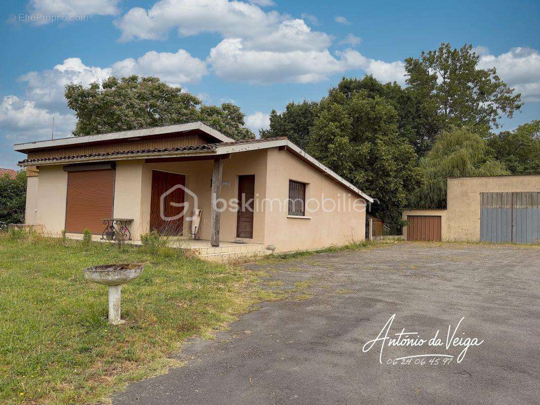  Maison de campagne – 3 chambres, dépendances, double garage et terrain constructible d’environ 3 233 m² - photo 8