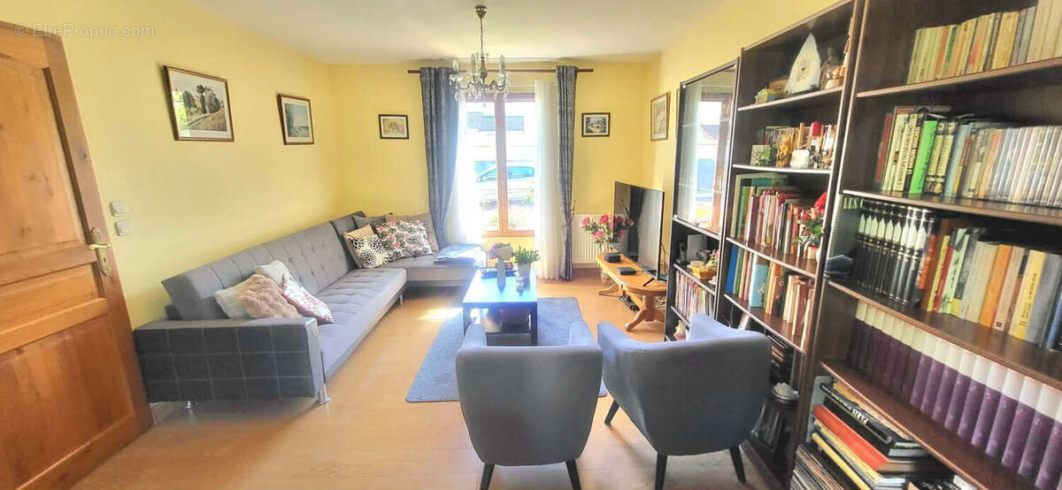 Maison à VULAINES-SUR-SEINE