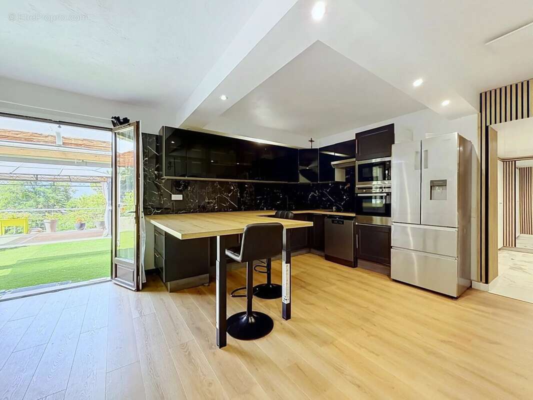 Magnifique maison à Gilette - photo 6
