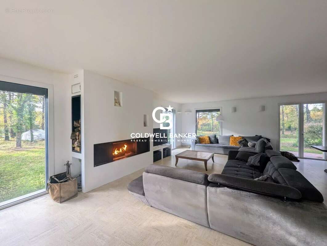 Maison à AZAY-SUR-CHER