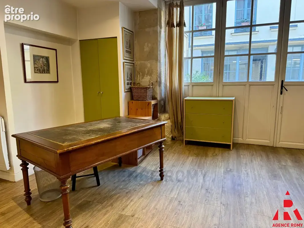 2 pièces sur cour - RUE CARNOT - coeur Notre Dame - photo 2