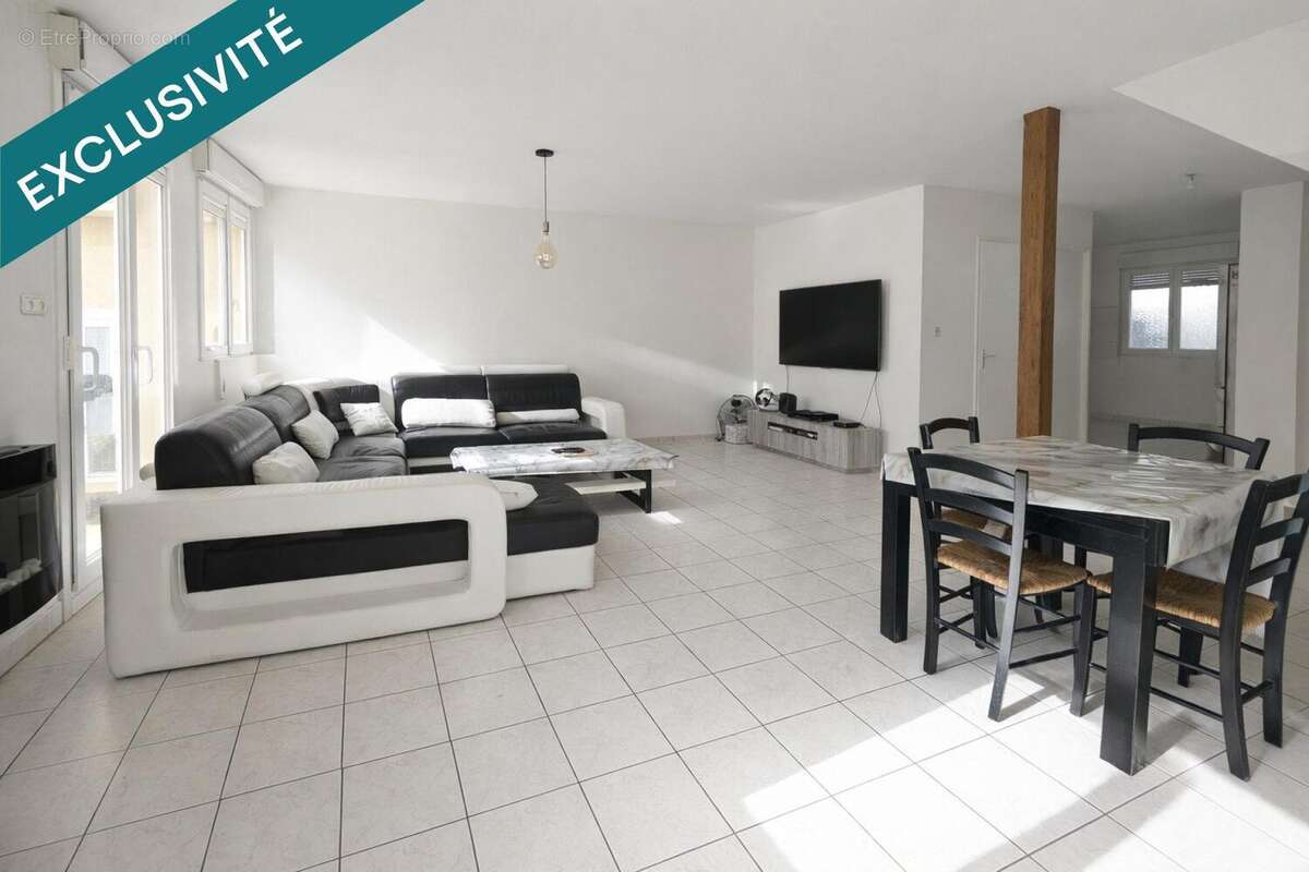 Photo 2 - Appartement à SAINT-GENIX-SUR-GUIERS