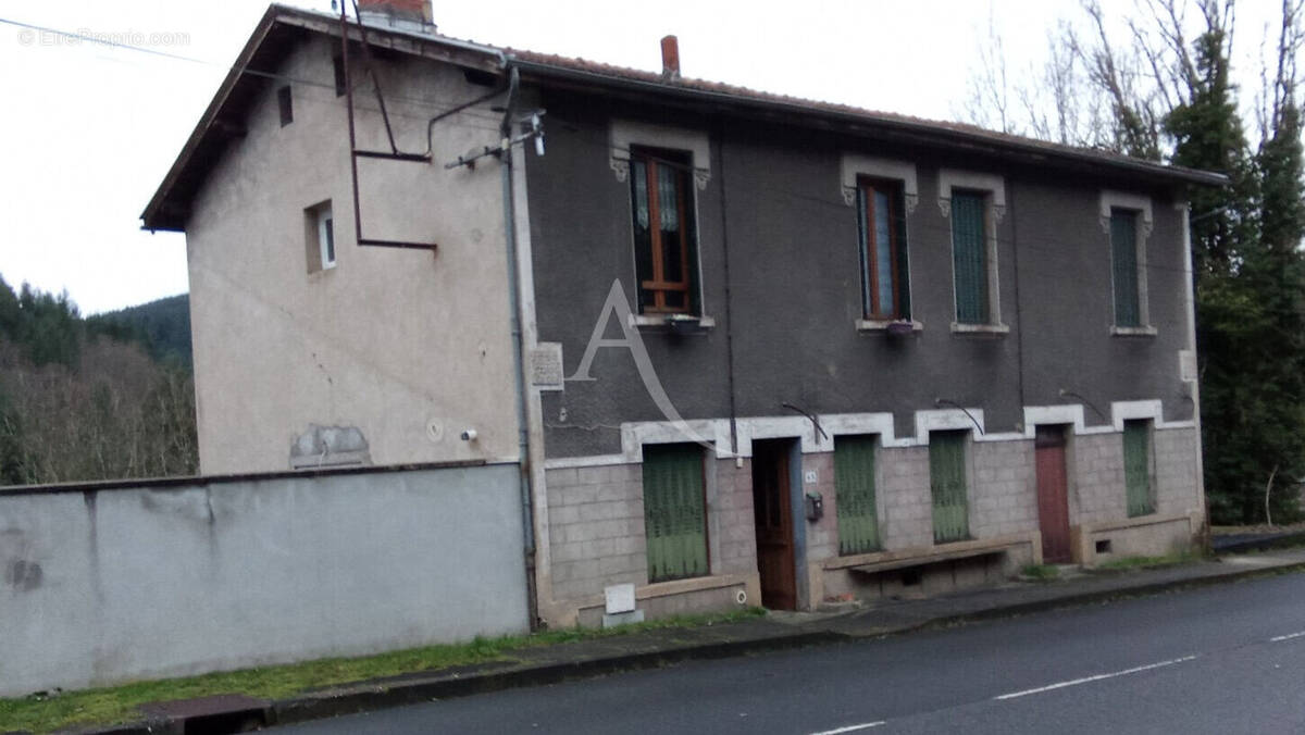 Maison à THIERS