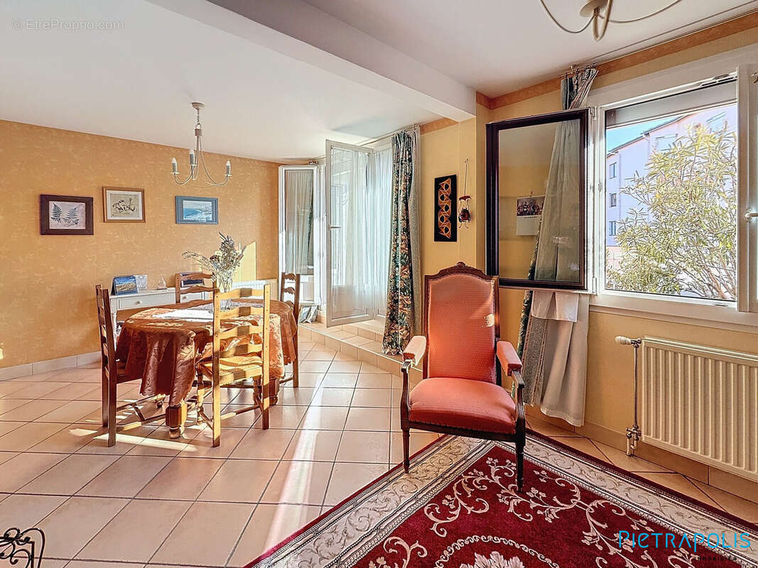 Appartement à RIORGES