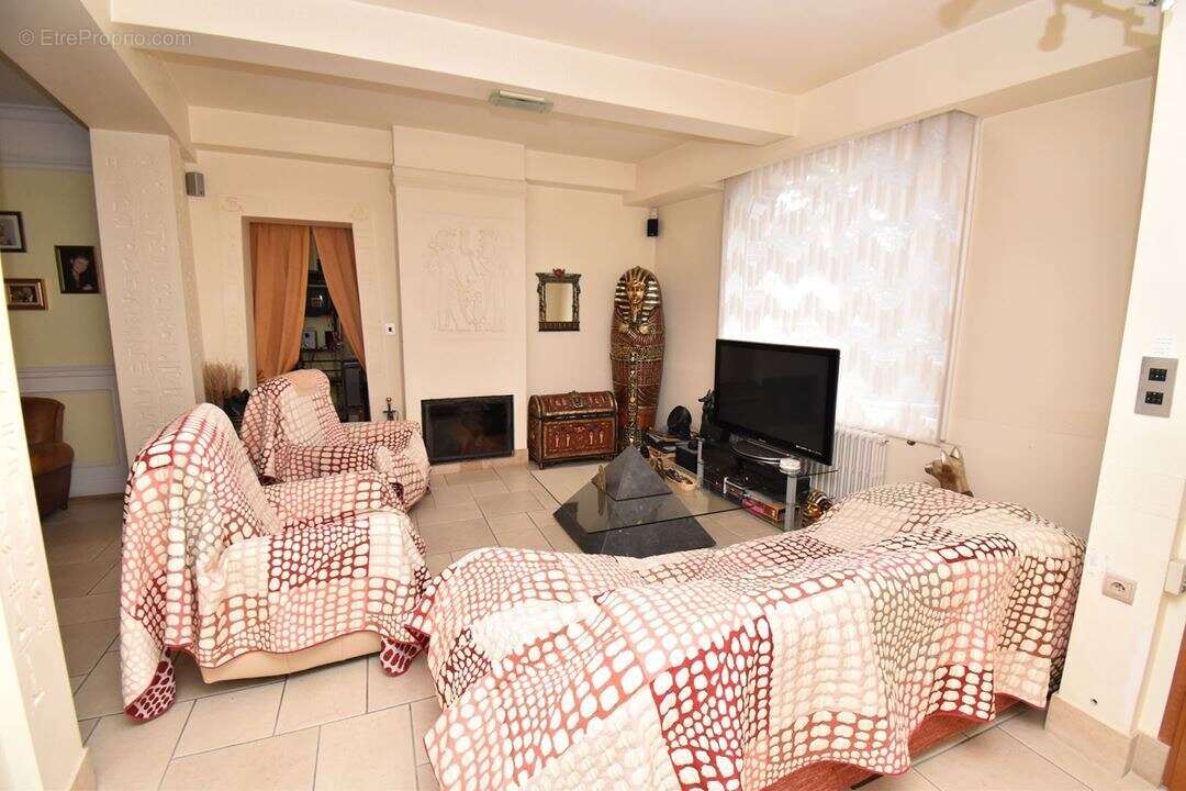 Maison 235 m² à Cambrai  - photo 7