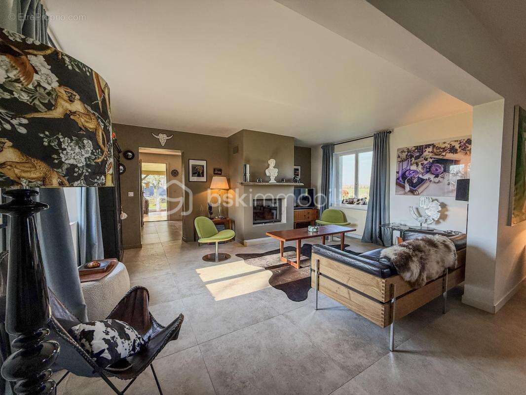 Maison à PONT-L'EVEQUE