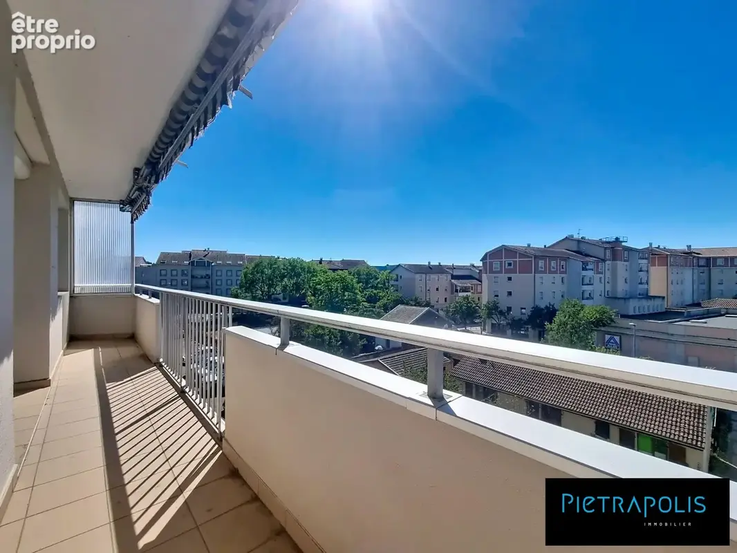 Appartement 4 pièces 83 m² à vendre à Decines-Charpieu (69150) - photo 3