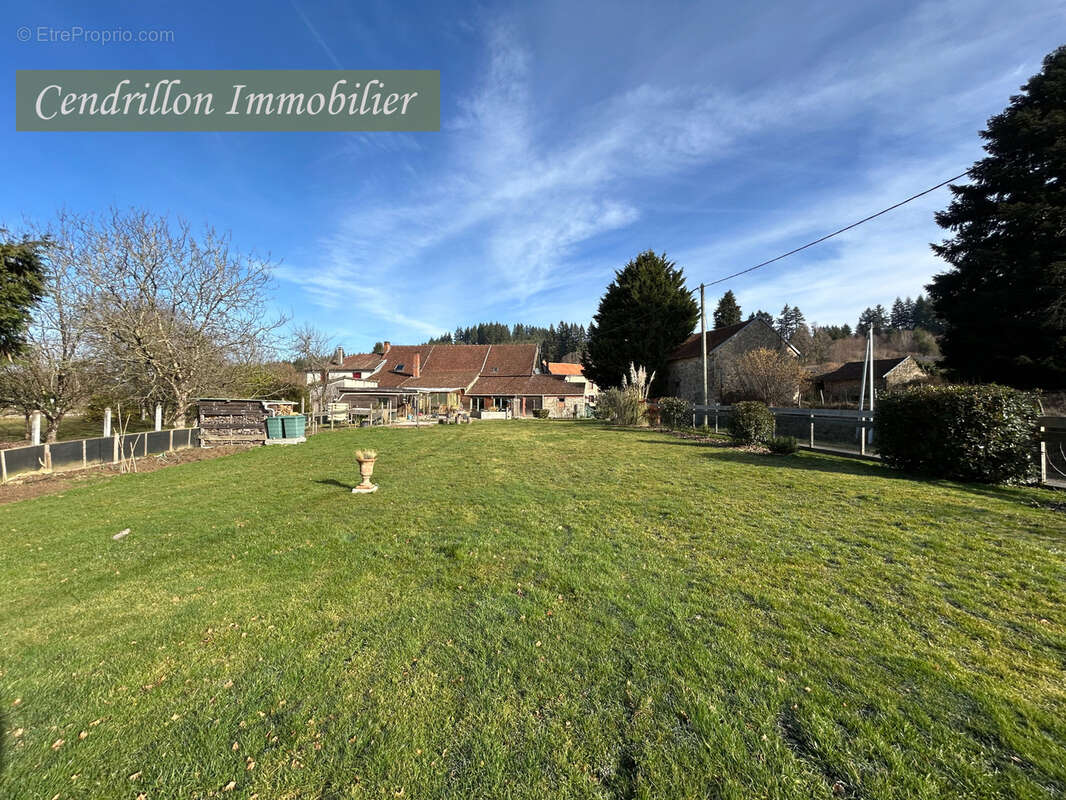 Maison à MONTBOUCHER