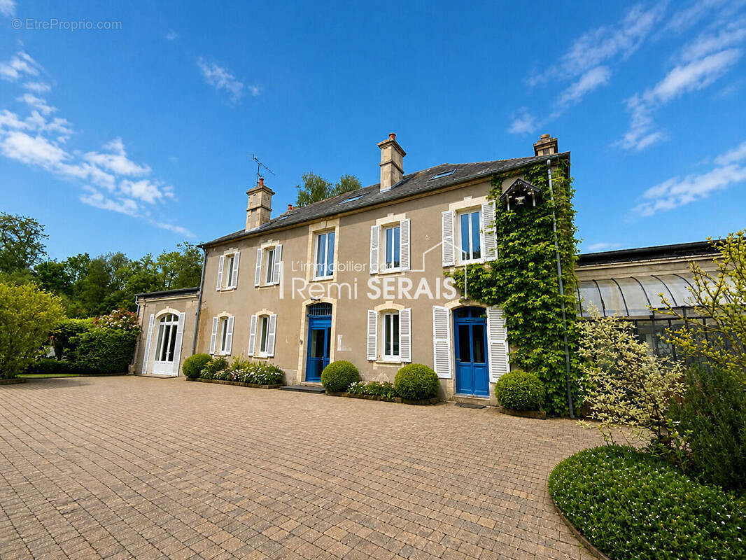 Maison à TRACY-BOCAGE
