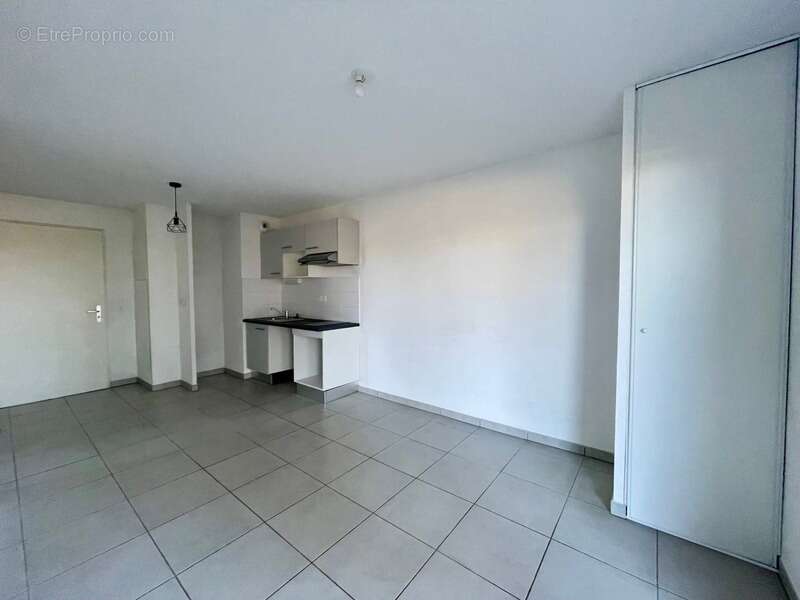 Appartement à CASTELGINEST