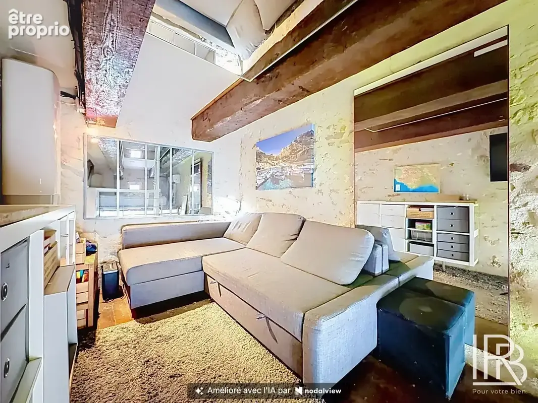 "appartement" atypique - charme de l'ancien - rue sainte - photo 10