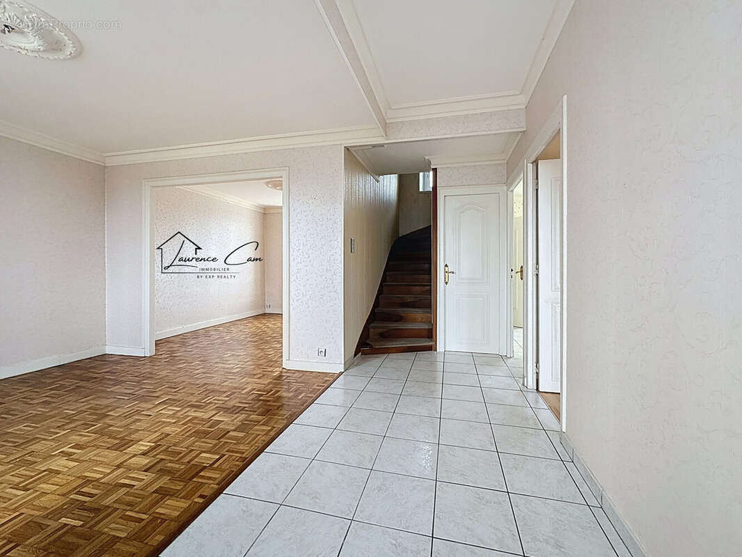 Maison à PLOUGUERNEAU