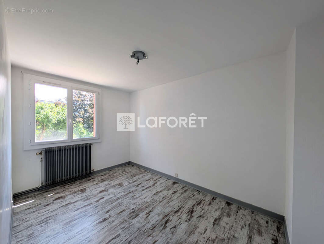Appartement Grenoble 4 pièce(s) 65.42 m2 - photo 6