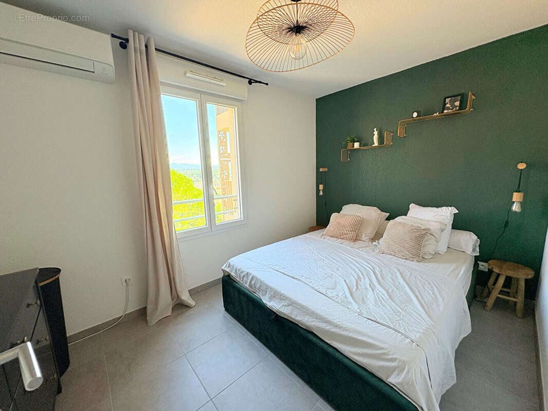 Appartement à VENCE