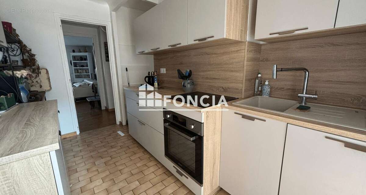 Perpignan proche Place Catalogne T3 lumineux de 70 m² avec grands balcons ,cave  et parking sécurisé - photo 2