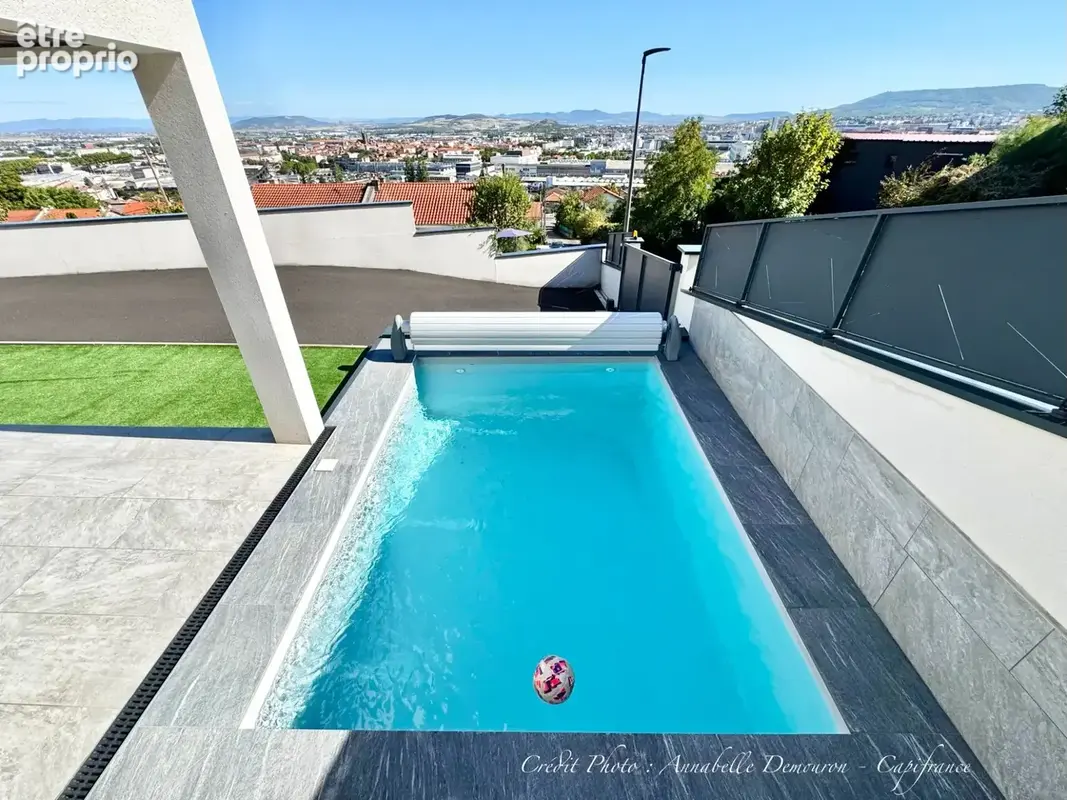 Villa d'Architecte contemporaine récente - 6 pièces/4 chambres - CLERMONT-FERRAND CHANTURGUE - Vue Panoramique - Piscine - photo 73