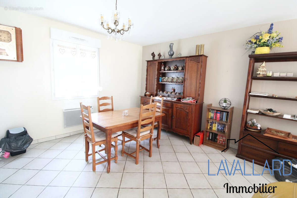 Maison à BEAUVAL