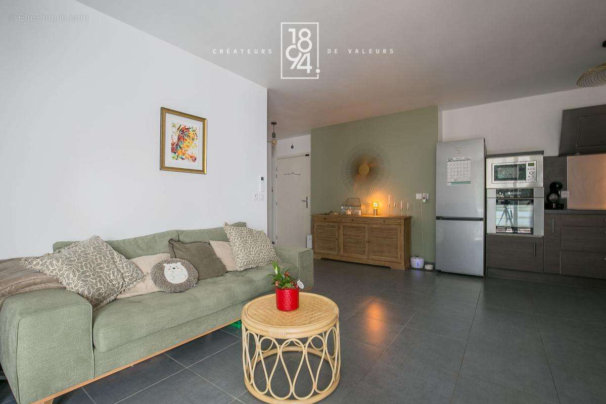 A vendre appartement T3 moderne avec terrasse ET PARKING DOUBLE EN SOUS SOL - photo 8