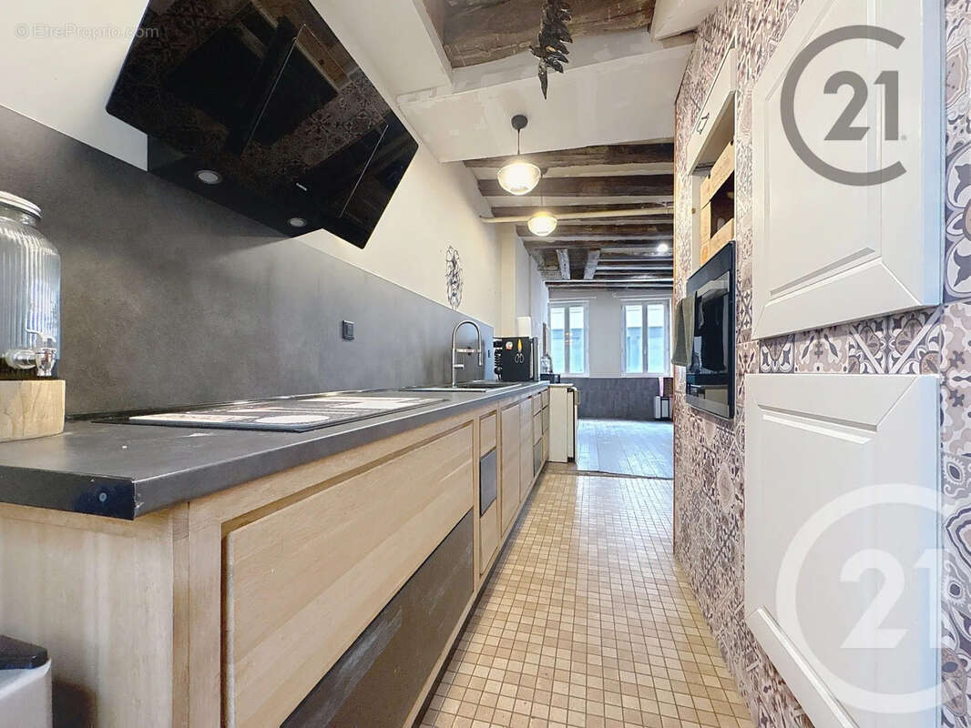 Maison à DONNEMARIE-DONTILLY