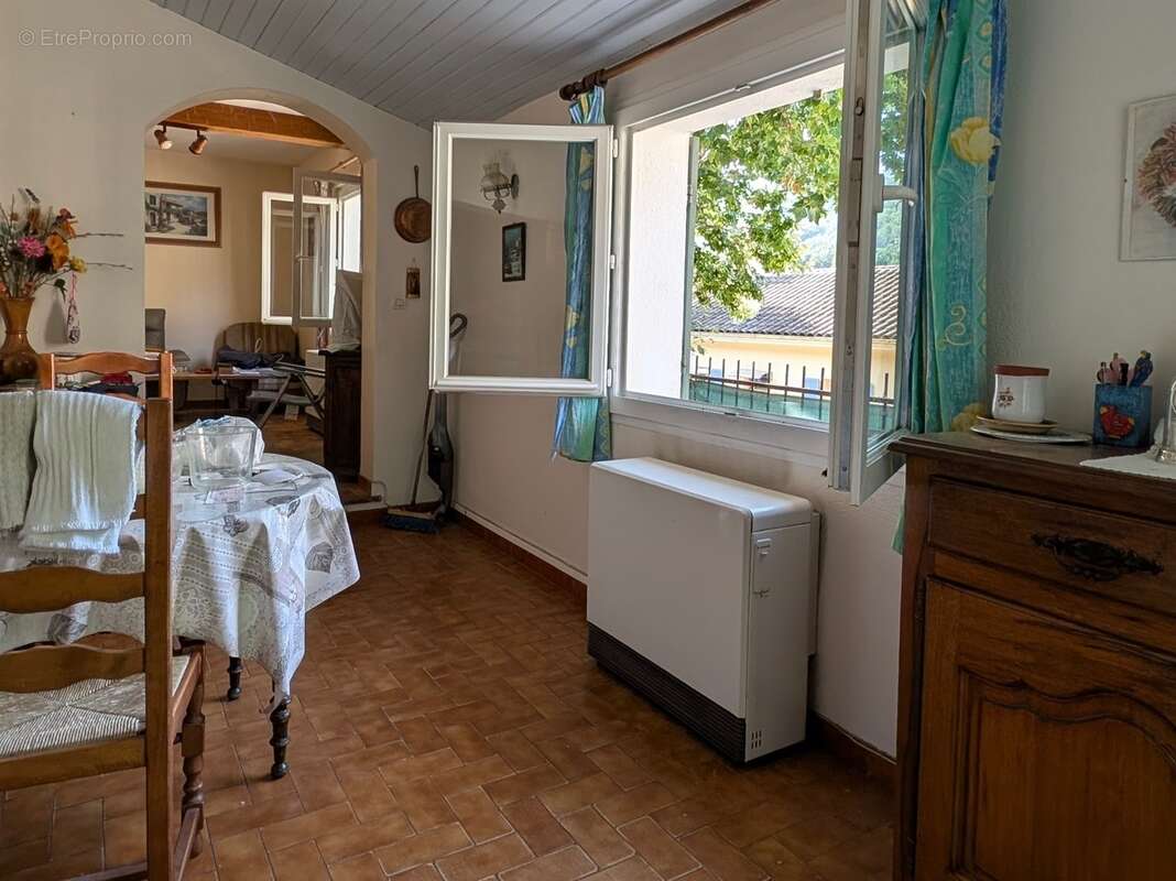 Maison 83 m² à Collobrieres  - photo 9