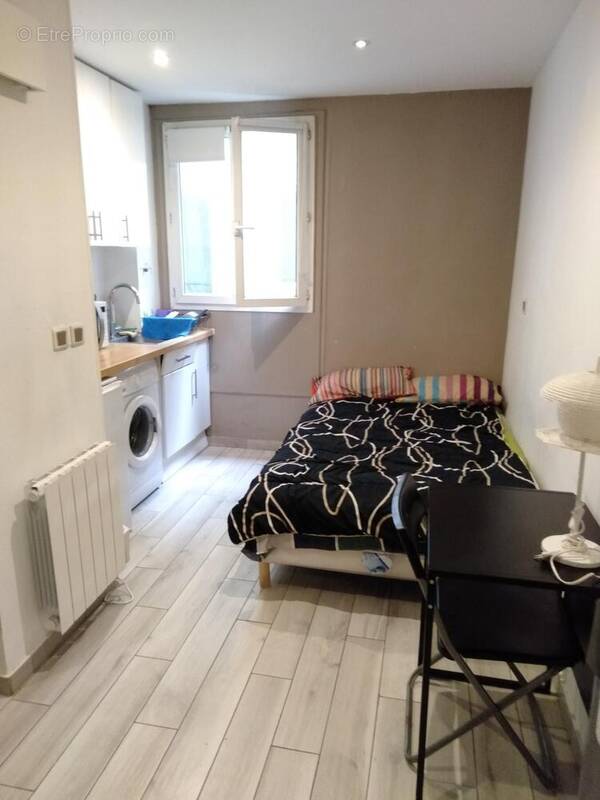Photo 1 - Appartement à PARIS-10E
