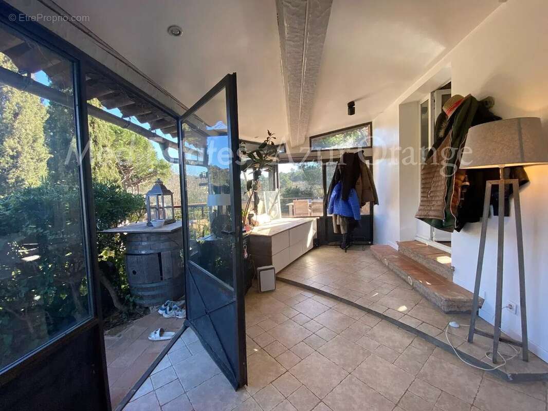 Maison à LA GARDE-FREINET