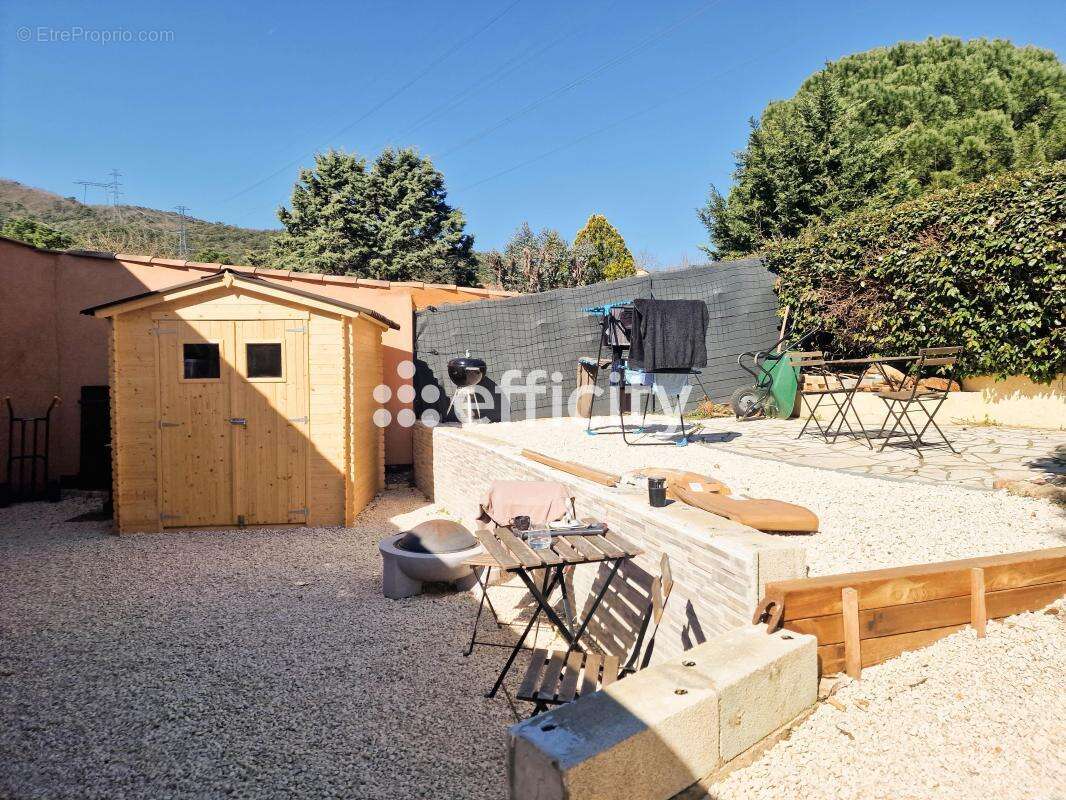 Maison à BAGNOLS-EN-FORET