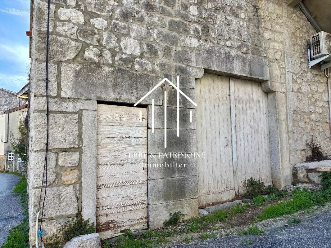 Bâtisse de 1817 proche Ruoms - photo 11