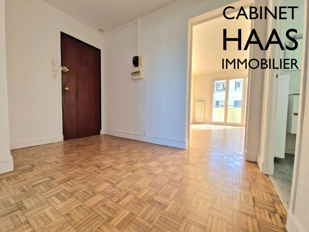 Entrée (1) - Appartement à IVRY-SUR-SEINE