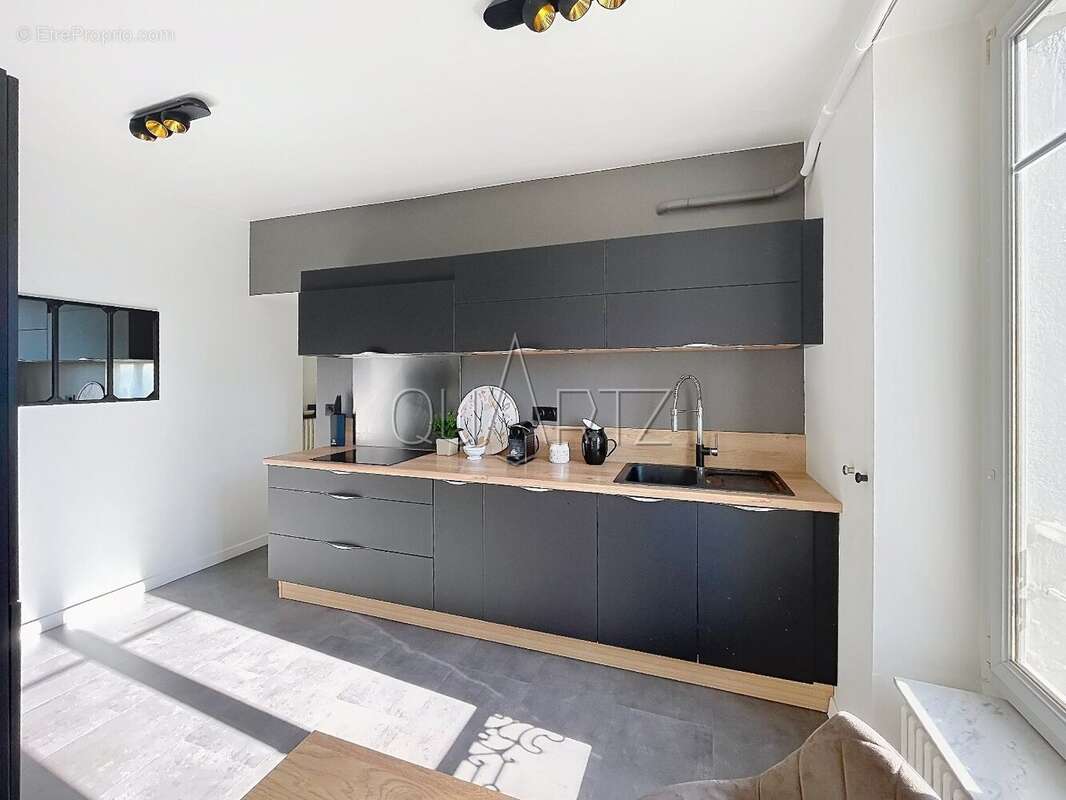 Charme indéniable pour cette maison Mansart - photo 11