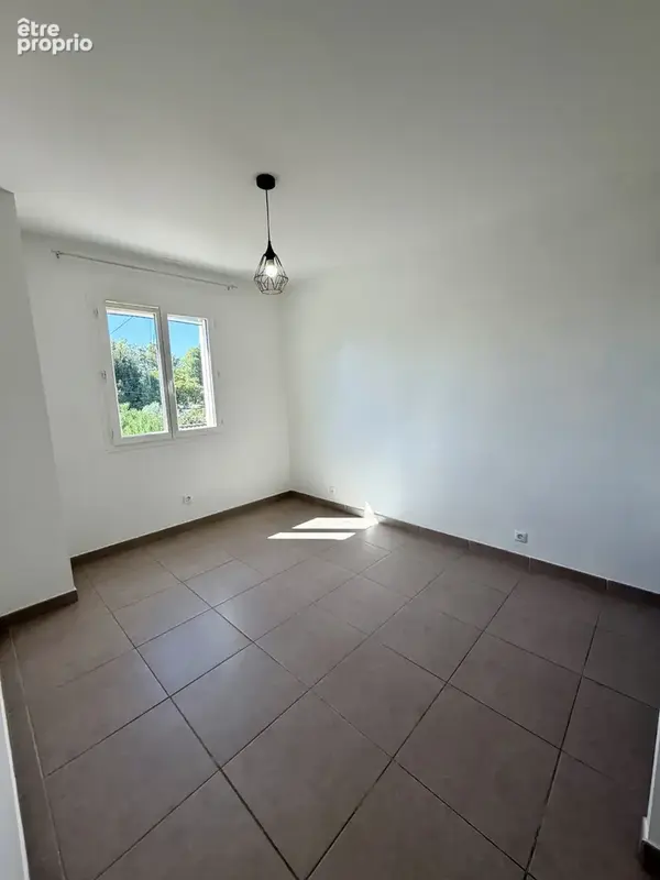 À VENDRE   Maison familiale avec jardin et garage au cœur de Moulès - photo 7