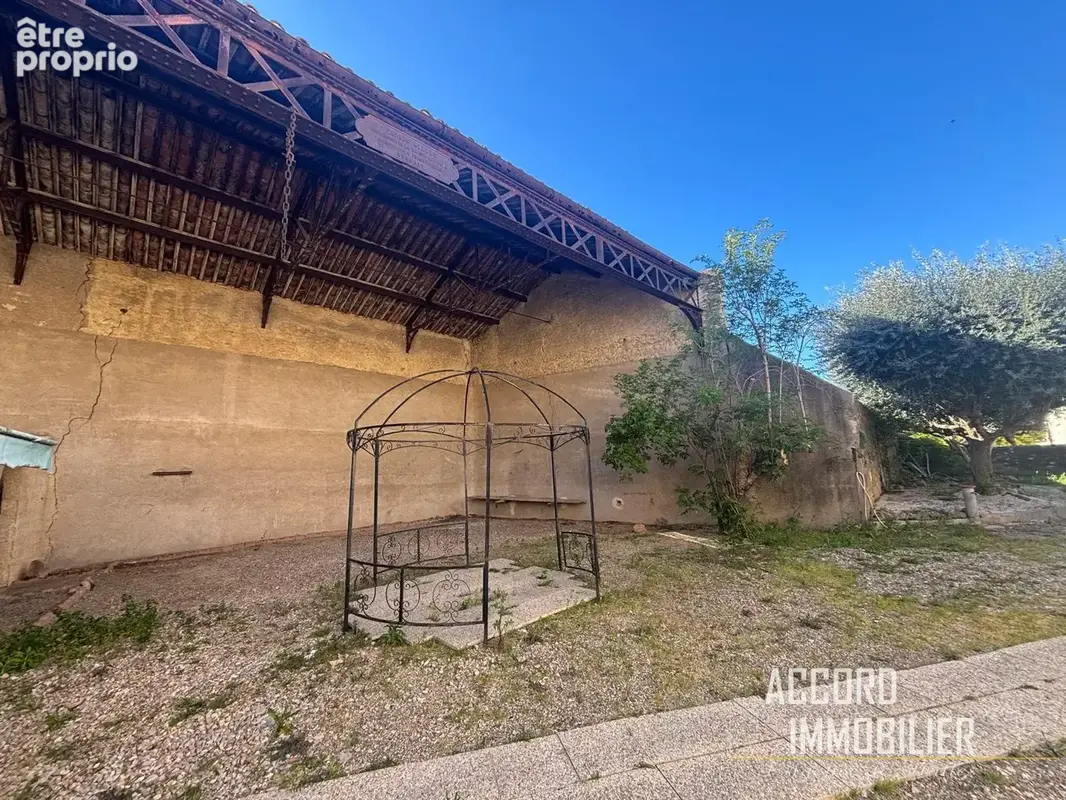 Puisserguier   Maison de village avec dépendances et fort potentiel - photo 11