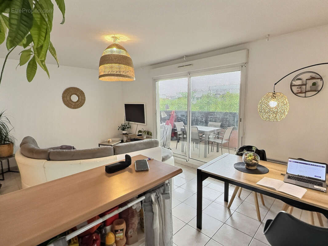 Appartement à LE CRES
