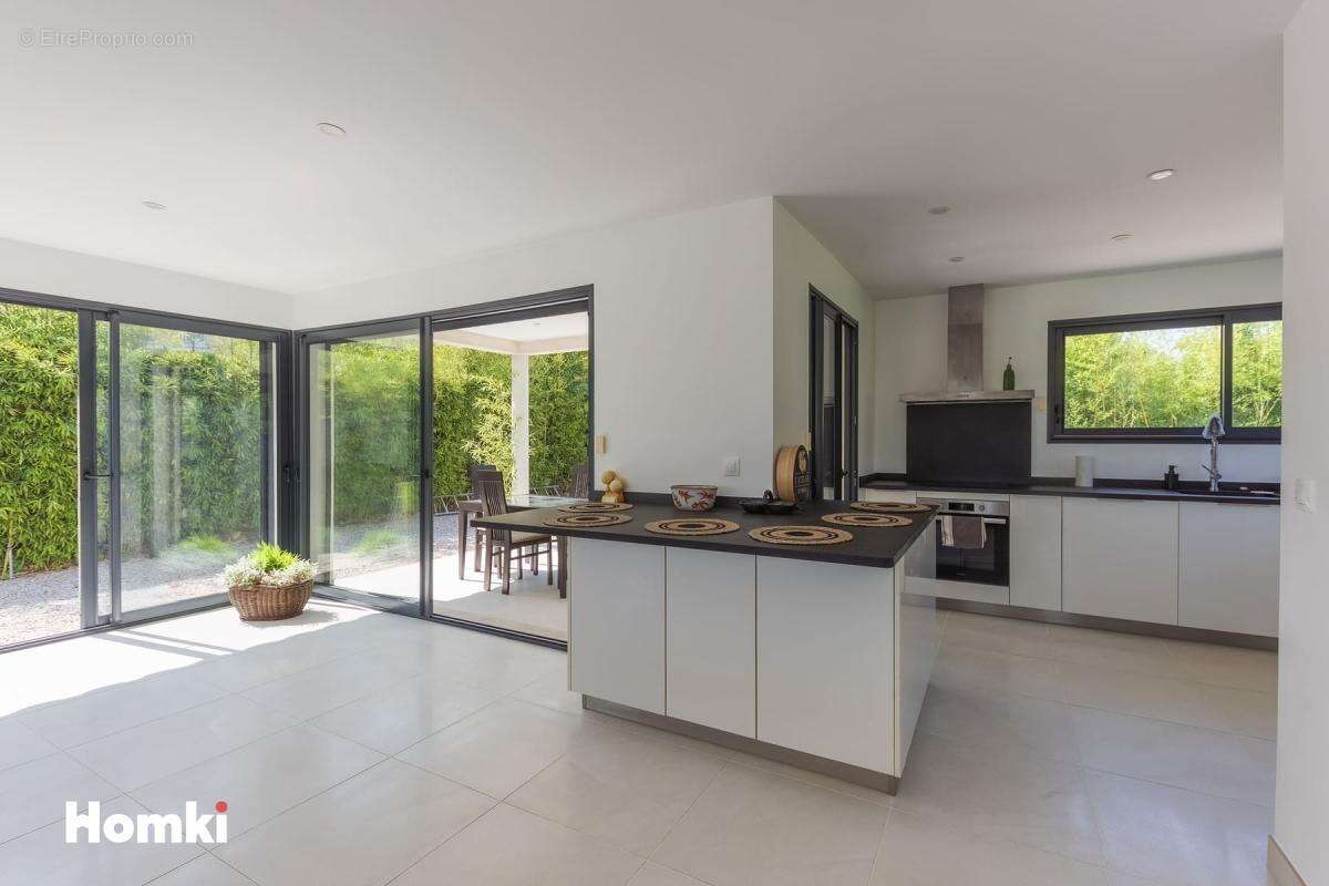 Maison/Villa T4 de 124 m² à Les Adrets-de-l'Estérel 83600 - photo 7