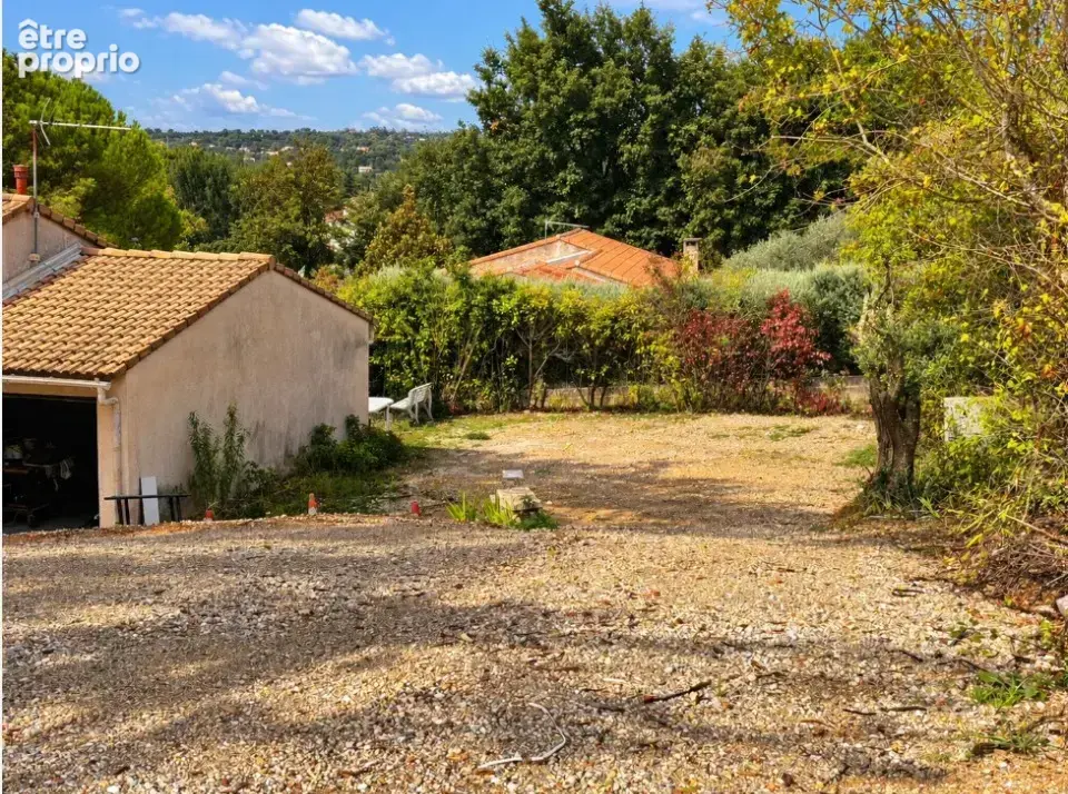 Terrain 600 m² à vendre à Saint-Maximin-La-Sainte-Baume (83470) - photo 2
