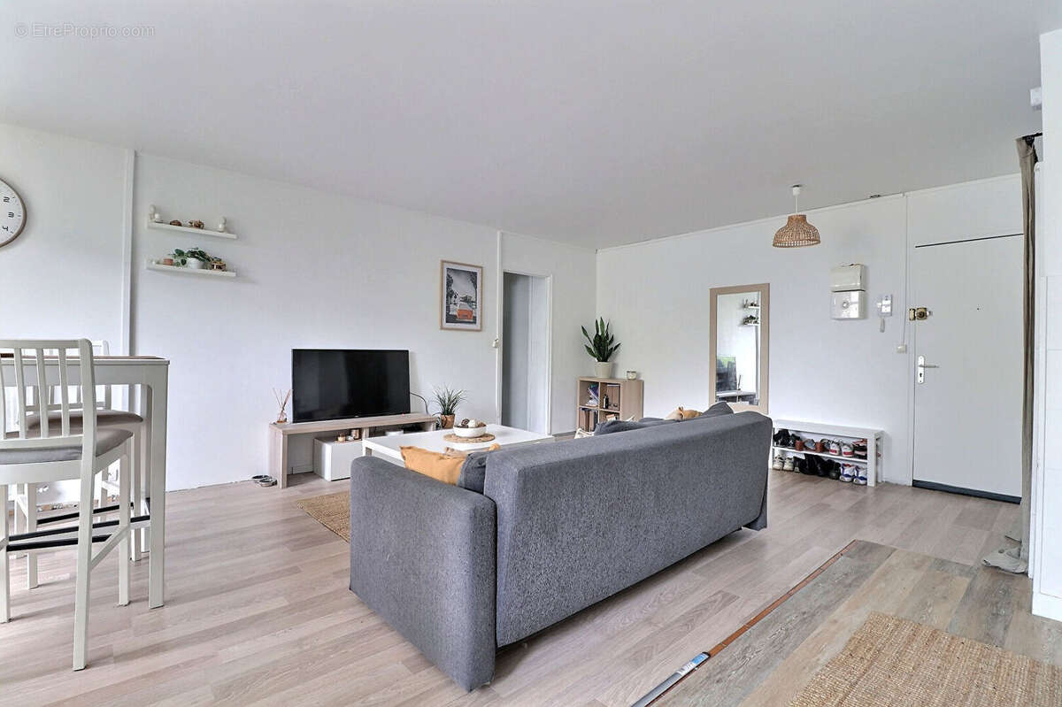 Appartement à CHENNEVIERES-SUR-MARNE
