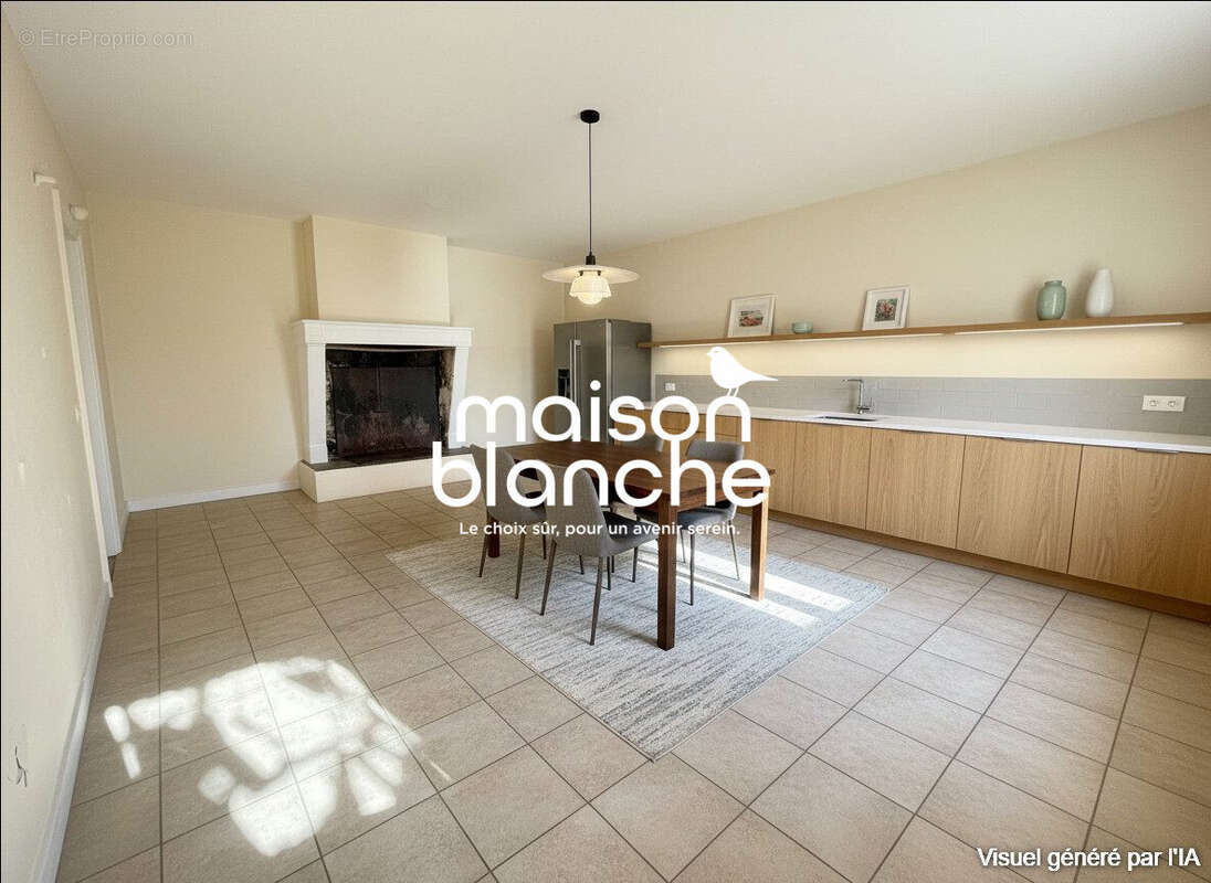 Maison 558 m² à Saint-Denis-De-Pile  - photo 3