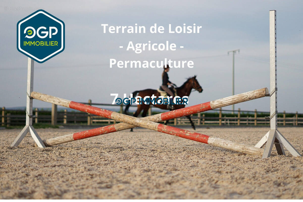 Terrain à L&#039;ISLE-JOURDAIN