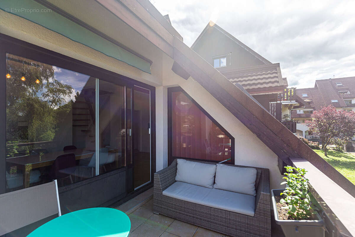 Agence immobiliere laforet - "monstera" - poisy - appartement duplex t4 de 96.01m² (84,05m2 carrez) - dernier etage - terrasse - - photo 15