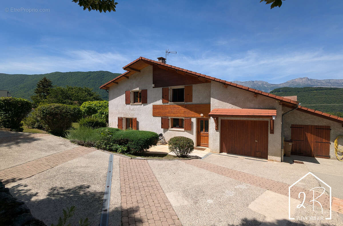 Maison à SAINT-GEORGES-DE-COMMIERS