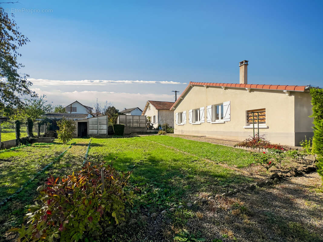 Maison à PONT-DU-CHATEAU