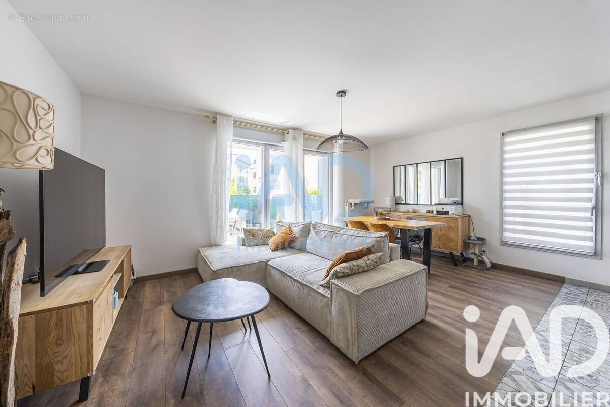 Photo 1 - Appartement à SAVIGNY-LE-TEMPLE