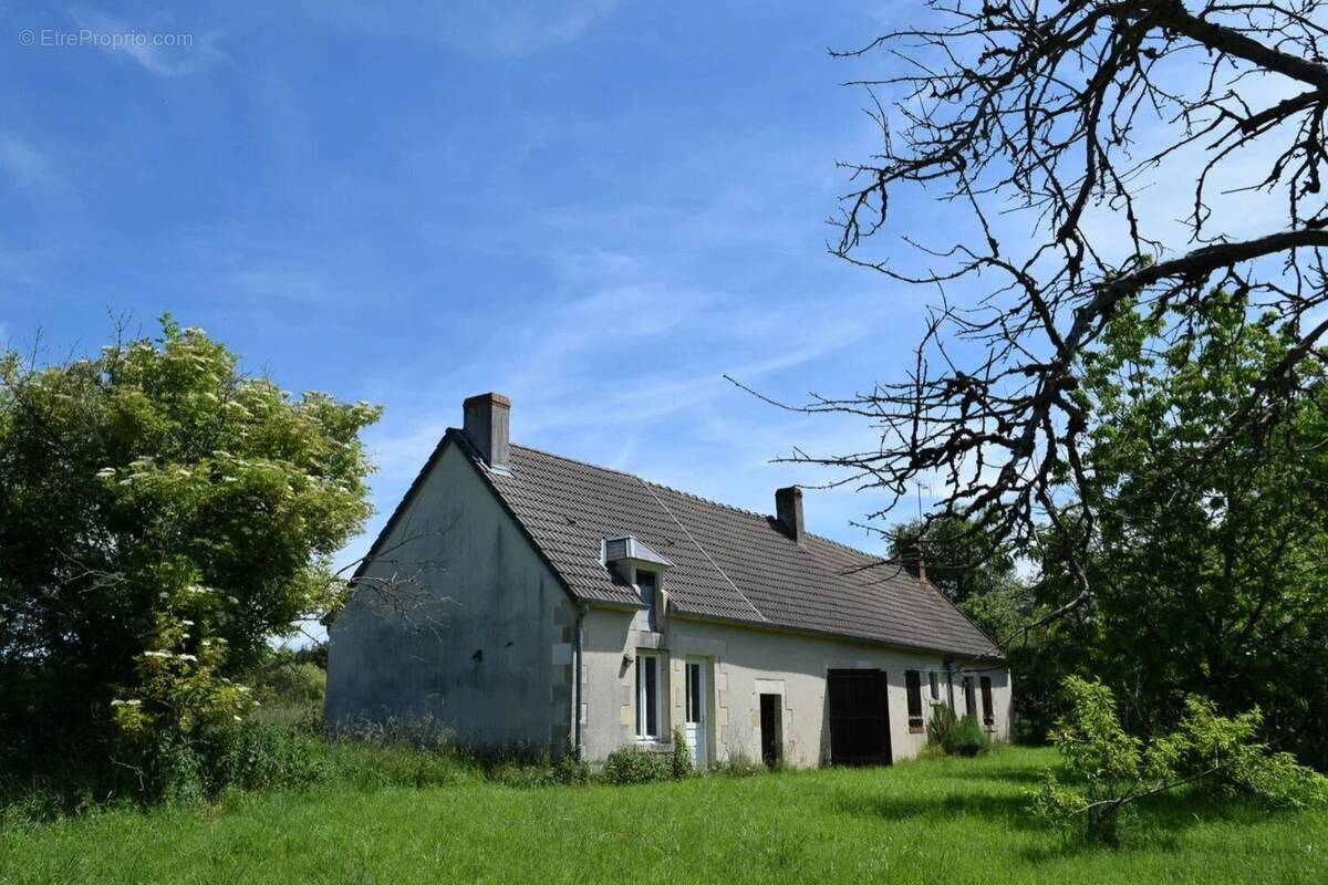 Maison à LA CELLE-SUR-NIEVRE