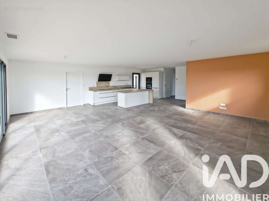 Maison 112 m² à Sauvian  - photo 7